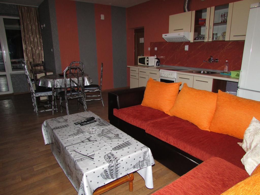 Morska Zvezda Guest House Pomorie Bilik gambar